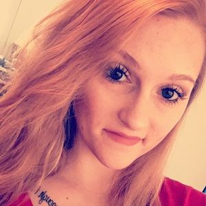Meet your Posher, Alexandra